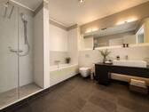Ensuite Bathroom - 