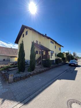 Foto 27.04.24, 14 48 26 - Tolles 2 Familienhaus mit Doppelgarage2 CarportsGrillhütte