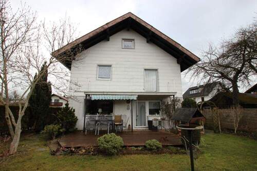 IMG_5989.JPG - Wohnhaus in schöner Lage - 766 - 190.000,00&nbsp;EUR Kaufpreis, ca.&nbsp; 120,00&nbsp;m&sup2;&nbsp;Wohnfl&auml;che