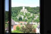 Blick auf Wellheimer Burg (Blick aus EG-Wohnung) - 