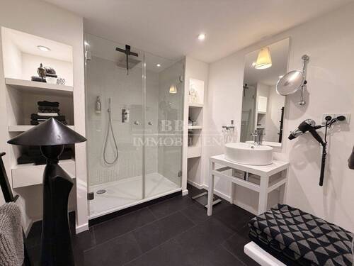 Duschbad im Keller - 
