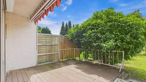 Terrasse mit Markise - 