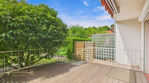 Terrasse mit Markise - 