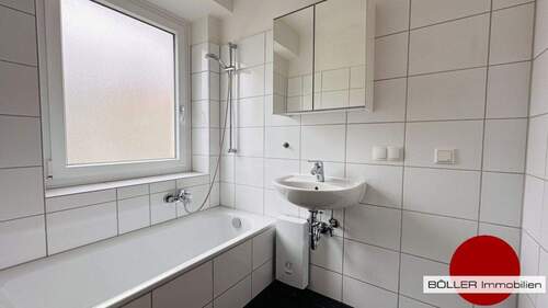 Badezimmer mit Fenster! - 