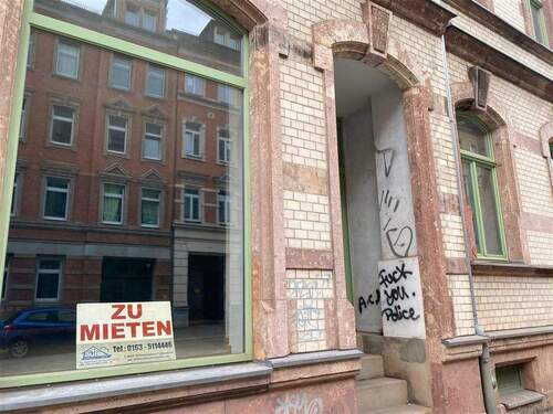 Schaufensteransicht - 4 Zimmer Büro zur Miete in Chemnitz