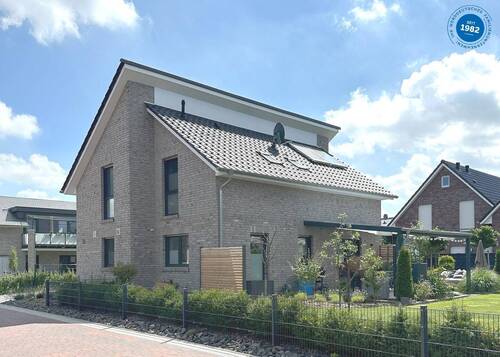 AMR Pult Referenz - 4 Zimmer Einfamilienhaus zum Kaufen in Jade