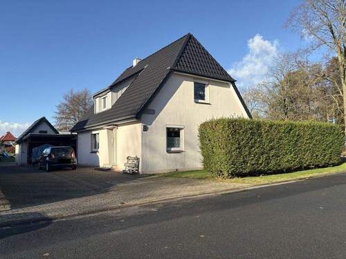 Ansicht - 6 Zimmer Einfamilienhaus zum Kaufen in Nordenham