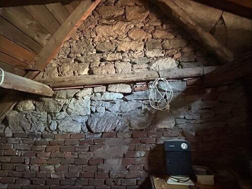 Giebelwand zum Nachbarshaus - 