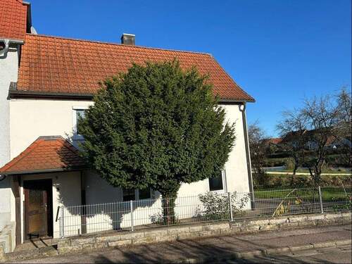 Ansicht von Westen - 5 Zimmer Einfamilienhaus in Mönchsroth