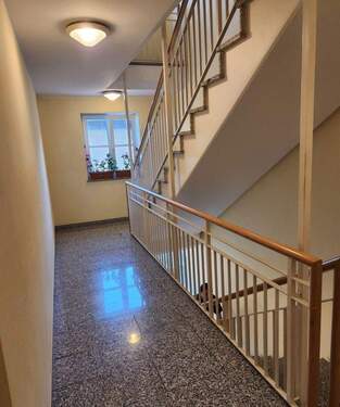 Treppenhausflur 1.Stock - 