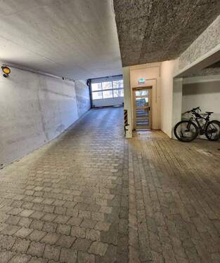 Garagen Zufahrt von Innen - 