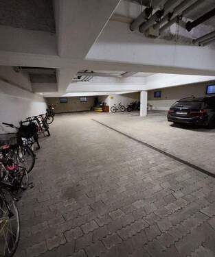 Tiefgarage - 