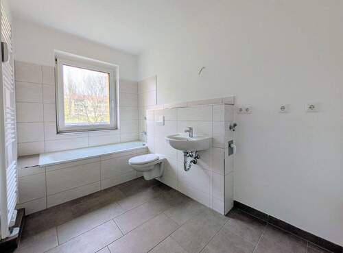 Badezimmer Wanne.jpg - 