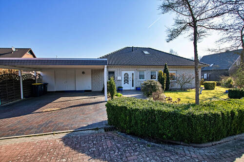 Titelbild - 4 Zimmer Einfamilienhaus zum Kaufen in Wildeshausen