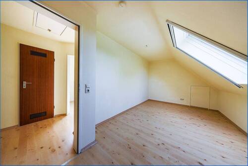 Zimmer 1 - 