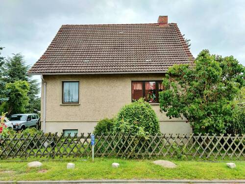 Gesamtansicht - 5 Zimmer Einfamilienhaus zum Kaufen in Putbus