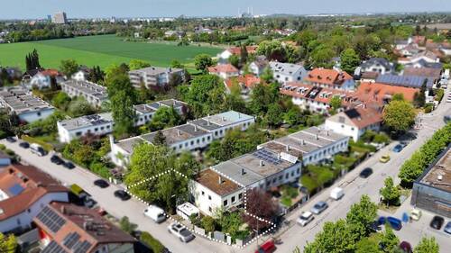 Luftansicht - Reihenendhaus mit 140,00 m² in München zum Kaufen