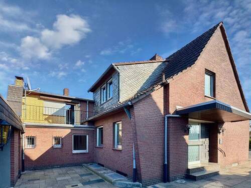 Titelbild - Familienglück mit Traumgarten - Ihr neues Zuhause in Reuschenberg