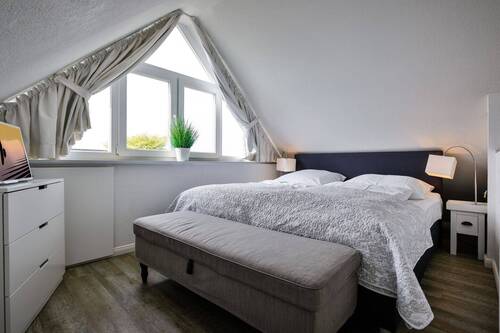 Schlafzimmer im Dachgeschoss - 