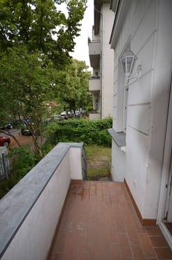Balkon Zugang zum Garten.JPG - 