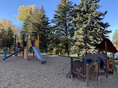 Spielplatz im Wohnumfeld - 