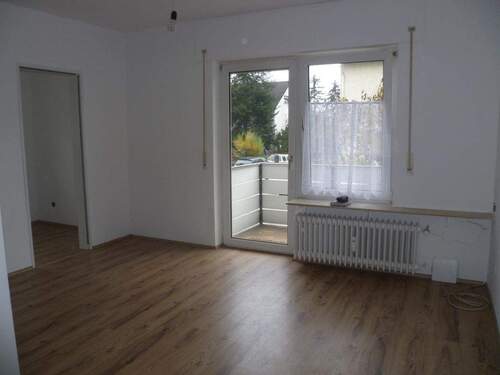 Zimmer - *** Gemütliche Single-Wohnung mit Balkon in Sankt-Sebastian ***