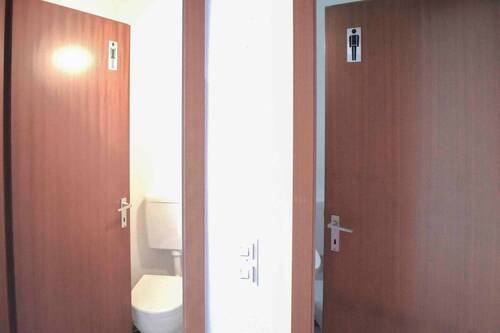 Toiletten DH - 