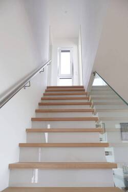 7 Treppenaufgang - 
