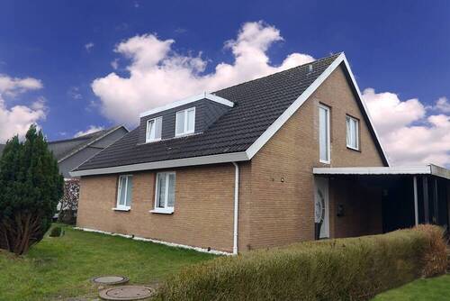 Straßenansicht - 6 Zimmer Einfamilienhaus zum Kaufen in Delmenhorst