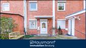 Hausansicht - Attraktives, vermietetes Reihenhaus in ruhiger Wohnlage von Hamburg-Langenhorn!