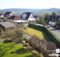 BERK Immobilien - Baugrundstück mit ca. 360 m² in Haibach mit traumhaftem Weitblick
