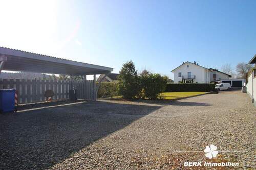 Grundstück von hinten - 