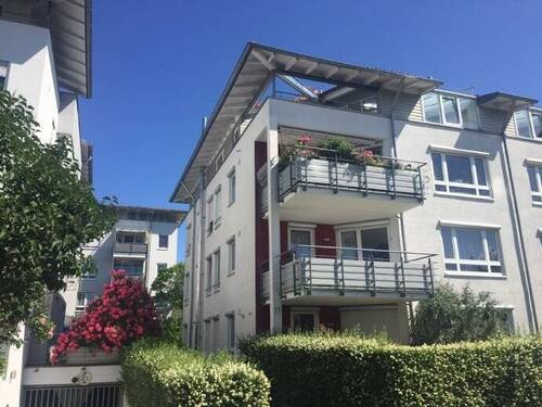 Bild 2 - **Provisionsfrei** Schöne 4,5-Zi-Wohnung mit großem Balkon