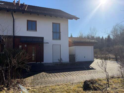 Eingang - 5 Zimmer Doppelhaushälfte in Bernried am Starnberger See