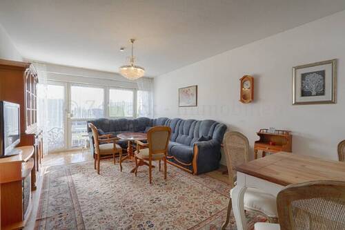 03_Wohnzimmer - 3 Zimmer Etagenwohnung in München