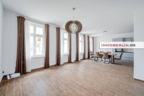 2 - 4 Zimmer Mehrfamilienhaus, Wohnhaus zum Kaufen in Frankfurt (Oder)