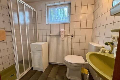 Gäste WC mit Dusche - 