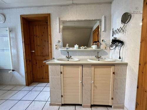 Waschgelegenheit Dachgeschoss - 