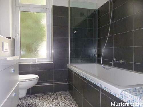 Musterbad - Etagenwohnung mit 111,70 m&sup2; in Hamburg zur Miete