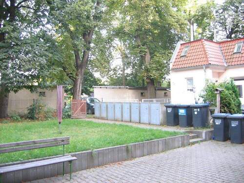 Hinterhof Garten.JPG - 