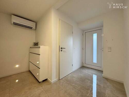 Eingangsbereich - 3 Zimmer Einfamilienhaus zum Kaufen in Sachsenheim