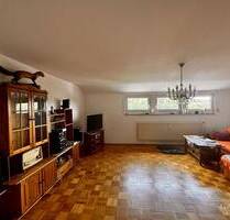 Dachgeschoss-Wohnung mit Gartenanteil - Nagold Iselshausen