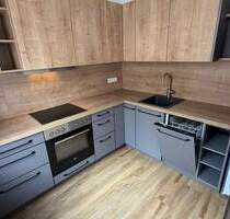 EBK *** 1. OG - Balkon* moderne Fliesen* tolles Laminat* Citynah ! - Chemnitz Sonnenberg