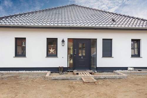 Beispielbild Bungalow - 3 Zimmer Einfamilienhaus in Halberstadt