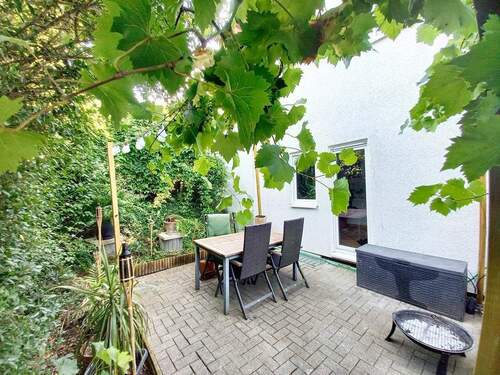 Seitliche Terrasse - 4 Zimmer Doppelhaushälfte in Overath