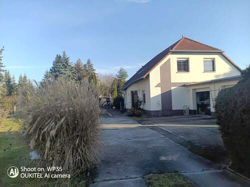 IMG_20260210_144446_640.jpg - Familienfreundliches Haus mit Balkon und Terrasse in Hoyerswerda