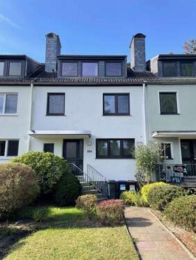 Vorderseite - Großzügiges 6-Raum-Reihenhaus in Horn-Lehe, Am Rüten 204