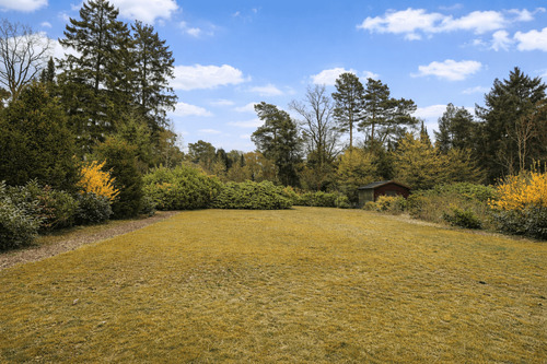 Garten - 6 Zimmer Einfamilienhaus zum Kaufen in Bielefeld
