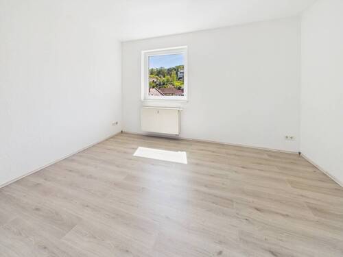 Wohnzimmer - 2 Zimmer Etagenwohnung zur Miete in Ruhla