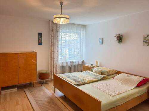 Schlafzimmer - Vermietete 3 Zimmer Wohnung in TOP-Lage: Ideal für Anleger mit späterem Eigenbedarf